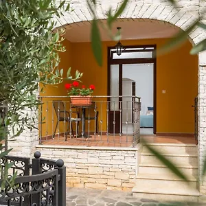  Apartment Pinia-marina