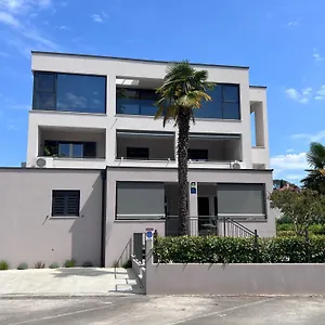 Apartment In The Heart Of - 50m To The